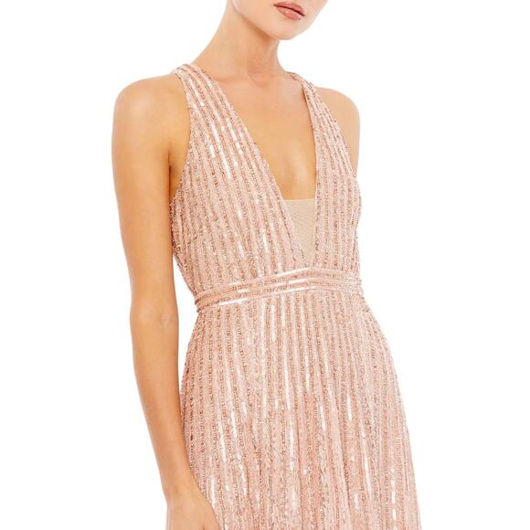 Mac Duggal NWT Sequined Sleeveless Plunge Neck Flowy Gown Rose Gold Size 16 - Picture 2 of 14